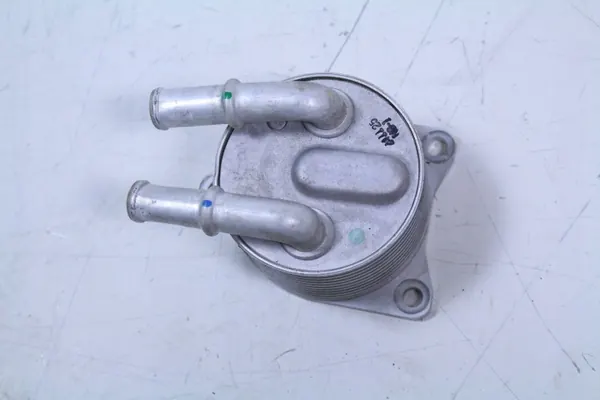 Gebruikte oliekoeler OEM CHŁODNICZKA OLEJU CITROEN C4 III LIFT 25r. 1.2THP image 3