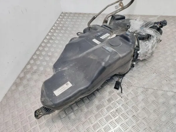 Brandstoftank Ford Focus 2019 OEM JV619P860 image 8