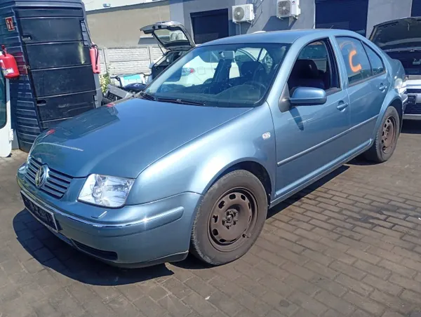 Kühlergrill VW Bora 98-05 Lackcode LB5X image 5
