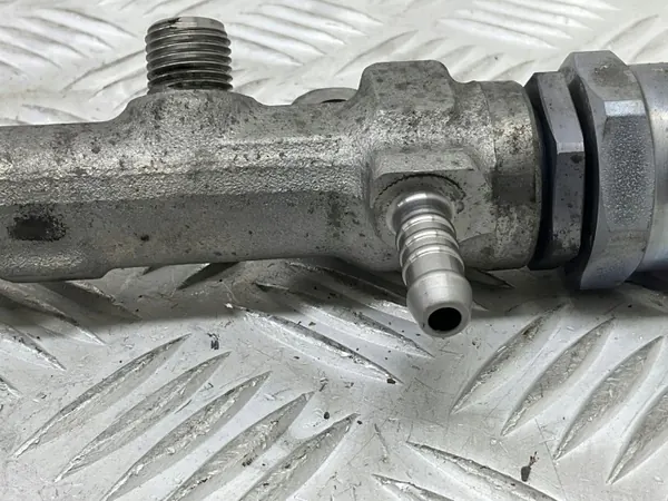 Bränsletrycksregulator OEM 04L089D för Audi A3 S3 image 3