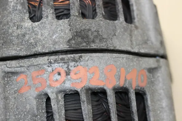 ALTERNATOR 220A BMW F25 F10 F07 F11 E70 2.0 D N47 image 6