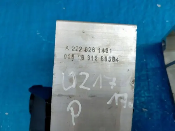 Support Radiateur Mercedes OEM A2226261431 A2226261331 image 3