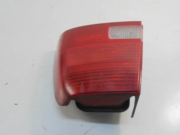 Luz Trasera Derecha VW Passat B5 Sedán image 6