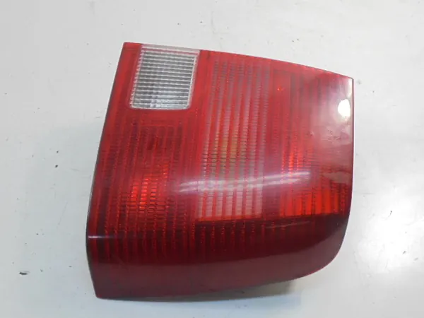Luz Trasera Derecha VW Passat B5 Sedán image 7