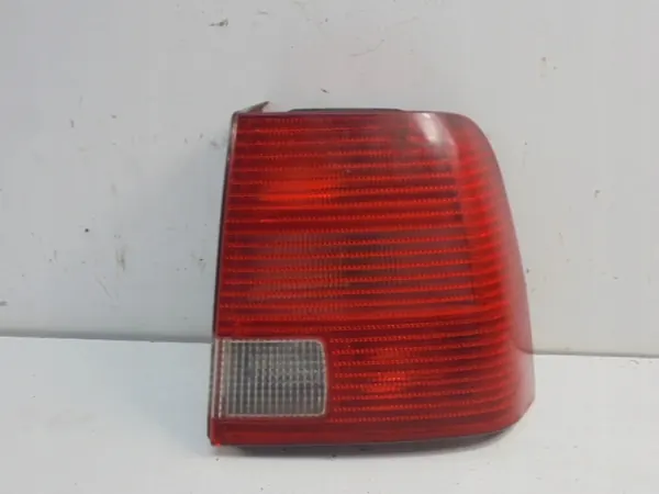Luz Trasera Derecha VW Passat B5 Sedán image 8