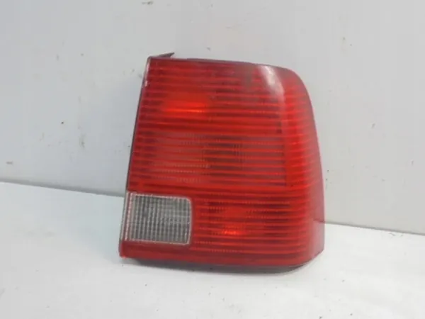 Luz Trasera Derecha VW Passat B5 Sedán image 9