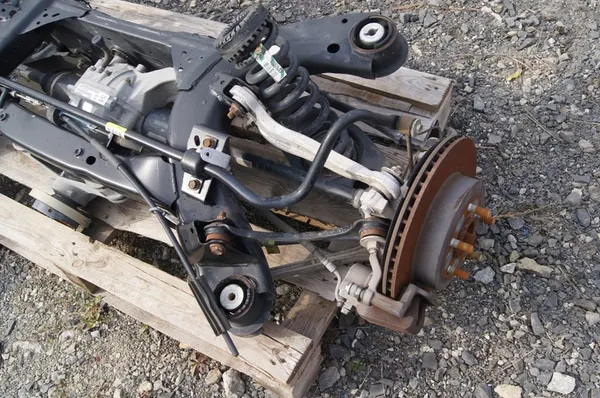 Sospensione posteriore sinistra Dodge Challenger 2015+ image 3