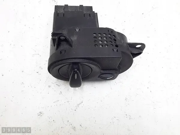 2004 Ford Focus Switch 4s4t13a024ab image 2