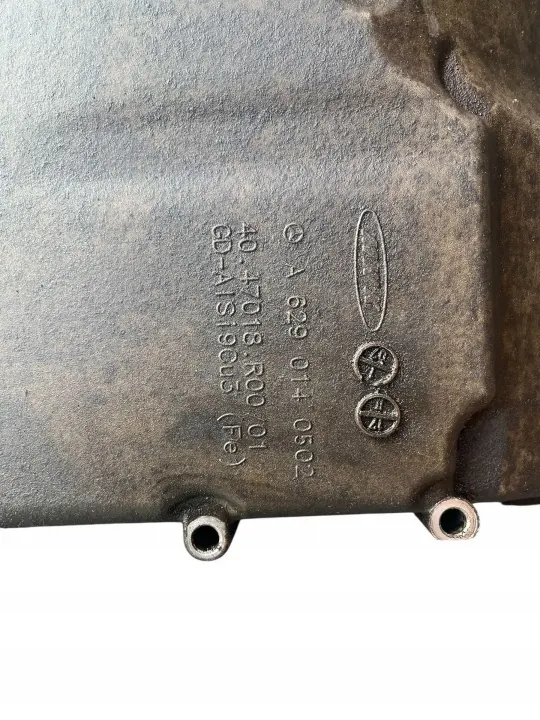 Cárter de aceite Mercedes-Benz OE A6290140502 - Usado image 3