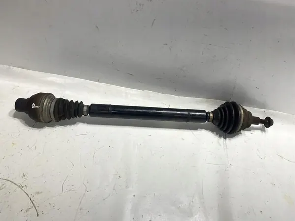 Höger fram drivaxel VW Golf VI 1.4 TSI image 2