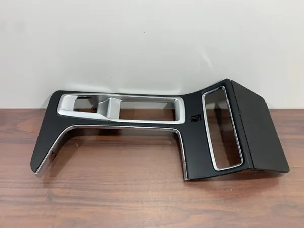 Bastidor izquierdo Subaru Ascent OEM GN34108570 - Usado image 2