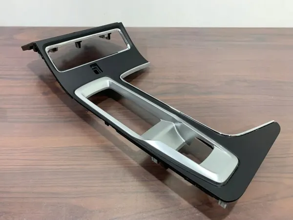 Bastidor izquierdo Subaru Ascent OEM GN34108570 - Usado image 4