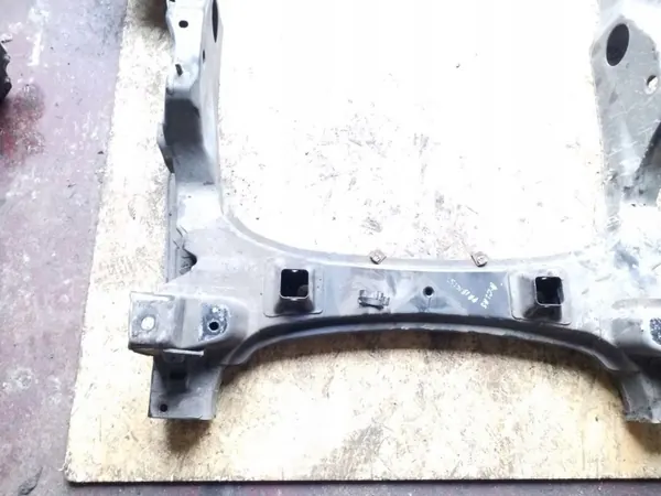 Mercedes-Benz Voorste Hulpframe OEM AMD6056 image 3