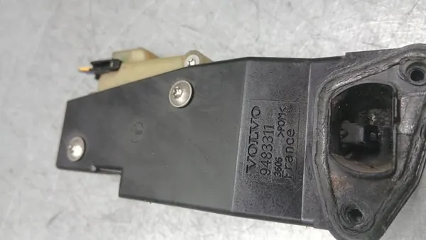 Actionneur de trappe à carburant Volvo S60 I 2.4D5 9483311 image 2