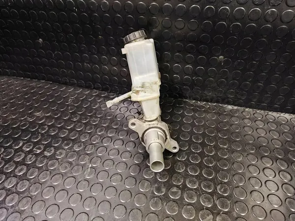 Cilindro de freio VW PASSAT B8 1.6L diesel 5Q2611301C image 3