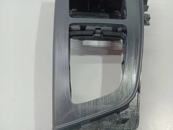 Moldura do túnel central Audi A4 B9 8W1864261E image 2