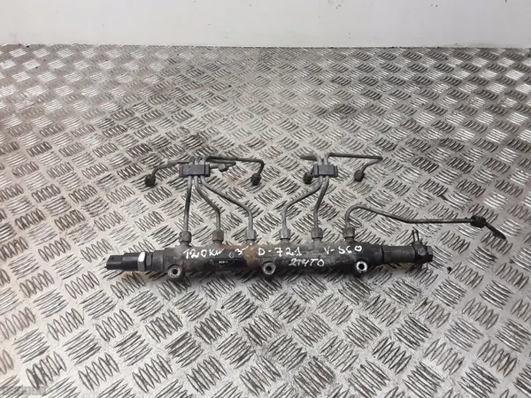 Carril de combustible Volvo V70 OEM 0445215010 - Usado image 2