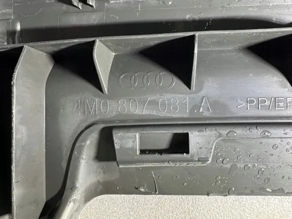 OEM 4M0807081A etuturvavyön kansi Audi Q7:lle image 3