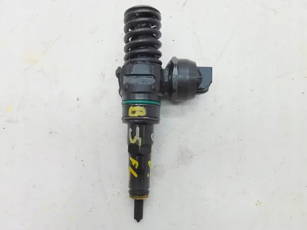 Injetor VW PASSAT B5 FL 1.9 TDI 038130073AB image 9