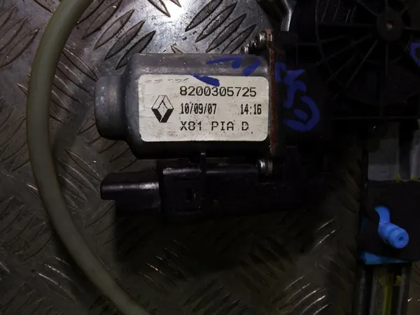 Oikean Takaluukun Ikkunan Nostomekanismi Renault Espace IV Lift OEM 8200305725 image 2