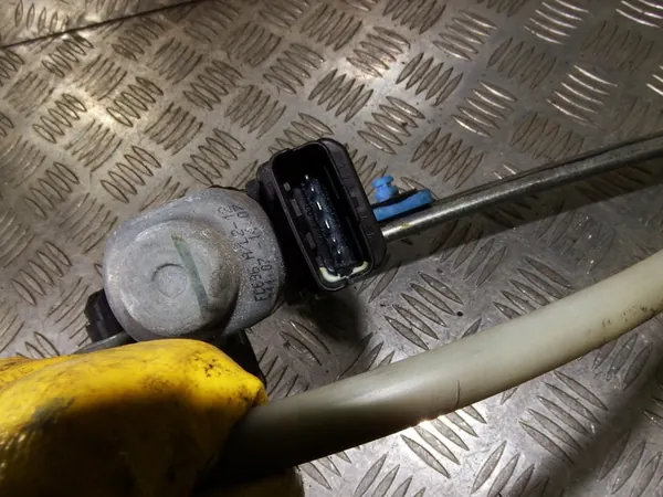 Oikean Takaluukun Ikkunan Nostomekanismi Renault Espace IV Lift OEM 8200305725 image 3