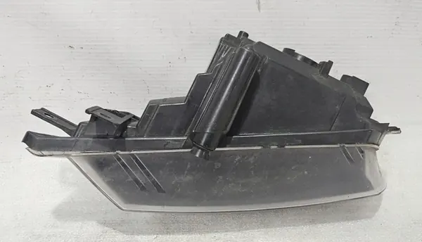 Farol de neblina direito BMW 1 E81 E87 LIFT 2007-2011 image 4