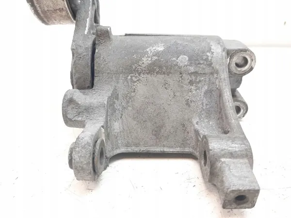 Toyota Hilux Generatorremspännare OEM MAM21847 image 10