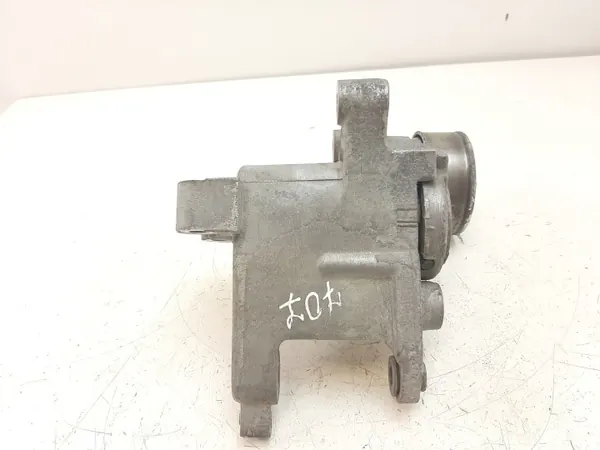 Toyota Hilux Generatorremspännare OEM MAM21847 image 4