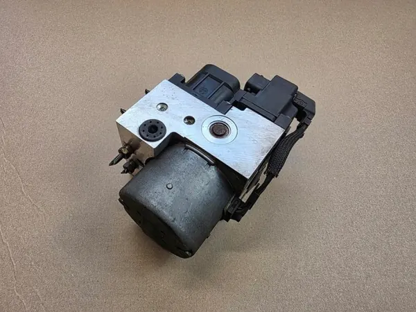 Bomba ABS OEM 96457018 para Chevrolet Spark II image 2