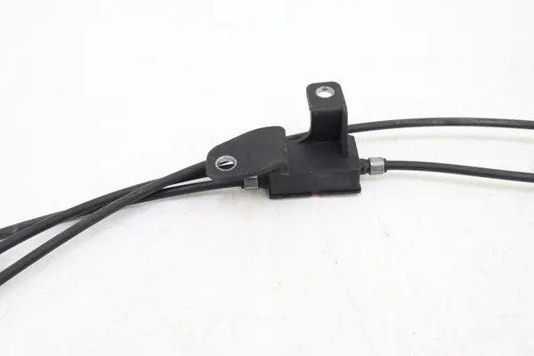Verrou de capot Maserati Grecale OEM 670157709, D293 image 7
