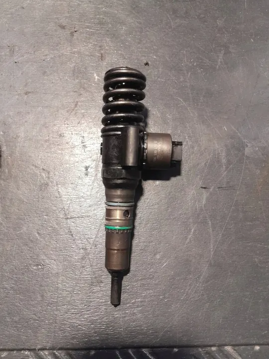 Gebrauchte VW Jetta 1.0 TDI 140PS Einspritzpumpe OEM 036130073B image 4