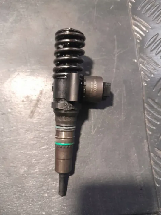 Gebrauchte VW Jetta 1.0 TDI 140PS Einspritzpumpe OEM 036130073B image 5