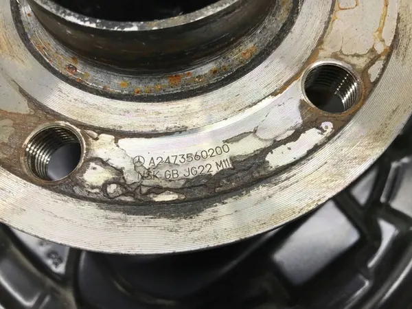 MERCEDES A W177 1.3H 2024 BAKRE VÄNSTER HJULNAV A2473560200 image 7