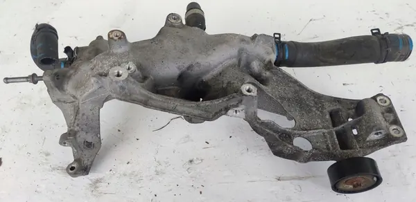 Alternator Bracket Mercedes W176 W246 CLA W117 1.8 CDI image 2