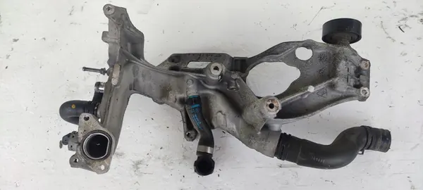 Alternator Bracket Mercedes W176 W246 CLA W117 1.8 CDI image 6