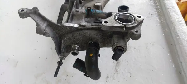 Alternator Bracket Mercedes W176 W246 CLA W117 1.8 CDI image 9