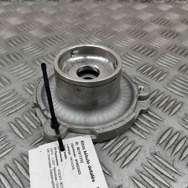 OEM 32240660 Etu oikea jousituskiinnike Volvo XC90:lle image 2