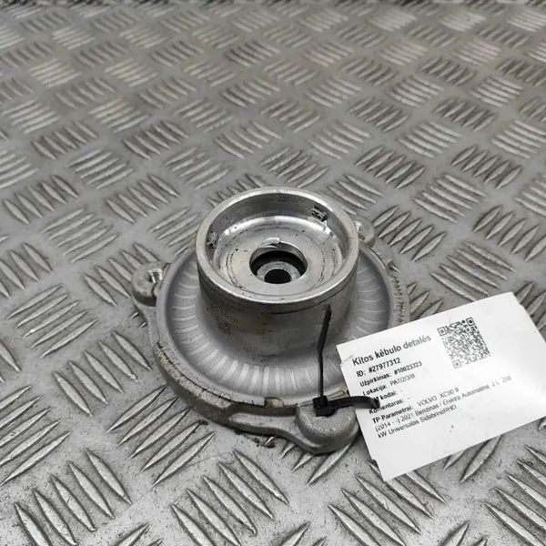 OEM 32240660 Etu oikea jousituskiinnike Volvo XC90:lle image 4