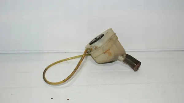 Bremsflüssigkeitsbehälter Porsche 911 912 OEM 9119126773 image 2