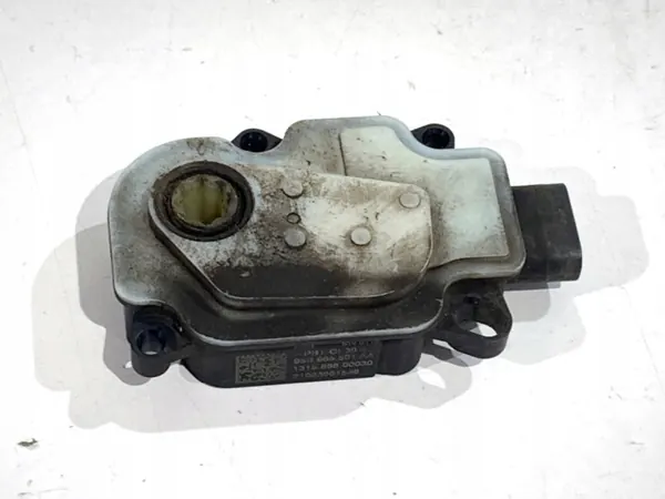 Persienn Motor OEM 95B965501AA för Audi Q3 II image 2
