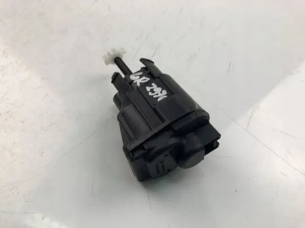 Klep motor OEM 16885780 Saab 9-3 Gebruikt image 2