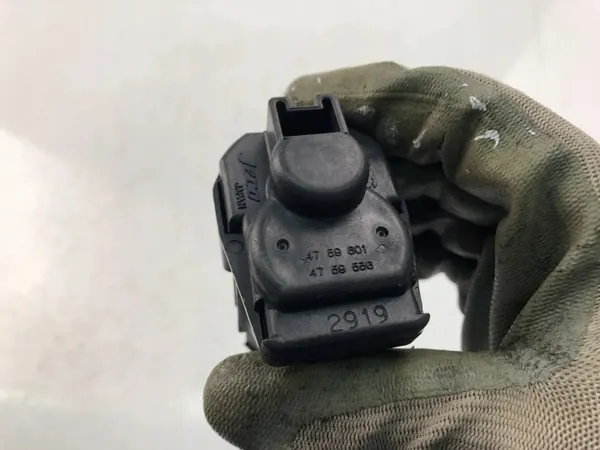 Klep motor OEM 16885780 Saab 9-3 Gebruikt image 3