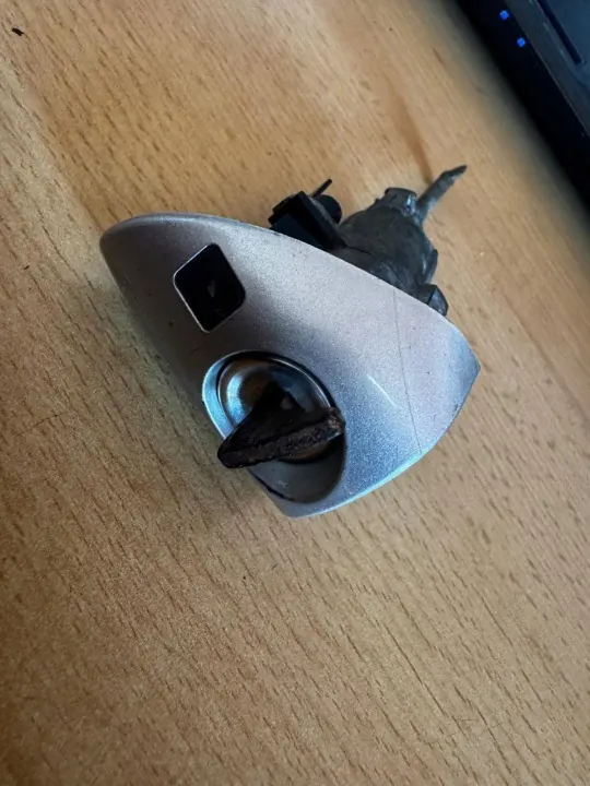 Insert Llave OEM A2038900467 Izquierda Conductor Mercedes W211 image 3
