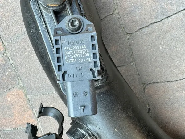 MASERATI LEVANTE GRECALE 2021 2022 2.0 Hybrid Tubo Turbo image 2