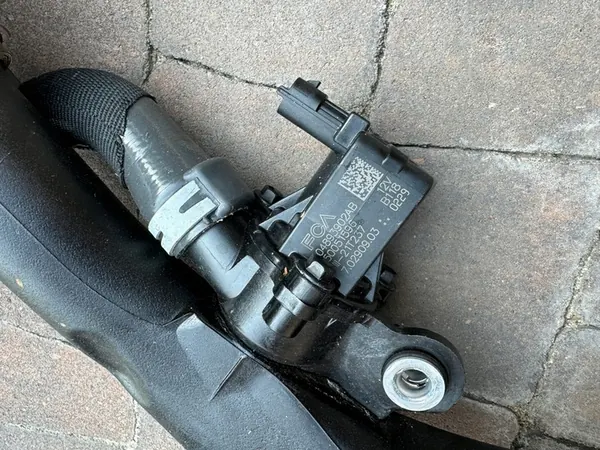 MASERATI LEVANTE GRECALE 2021 2022 2.0 Hybrid Tubo Turbo image 4