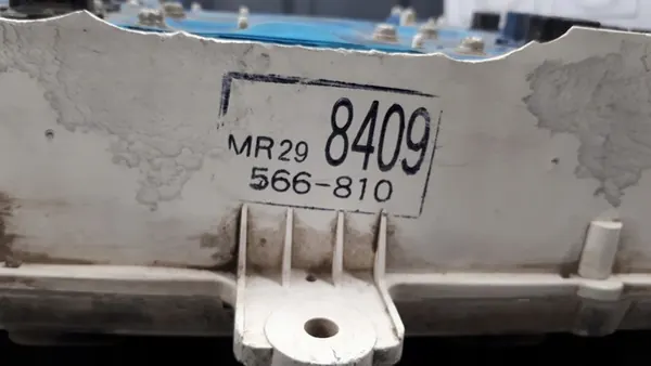 Mitsubishi Pajero II 2.8 TD Speedometer MR298409566 image 9