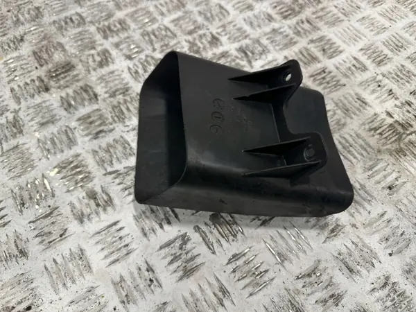 OEM 84781211 Jarrun jäähdytysilmanotto Corvette C8 image 2