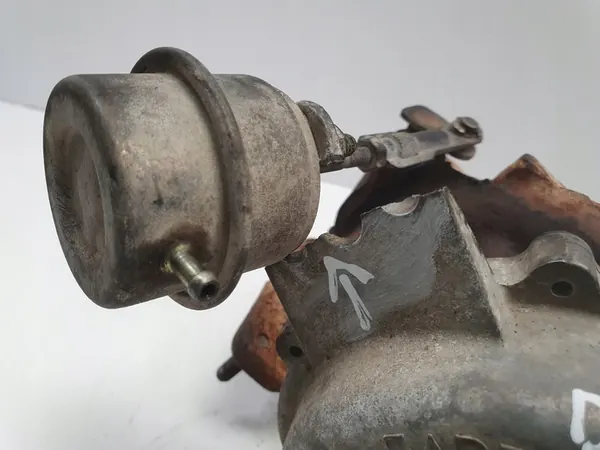 Turbocompresor Land Rover 2.5 D PMF000040 image 9