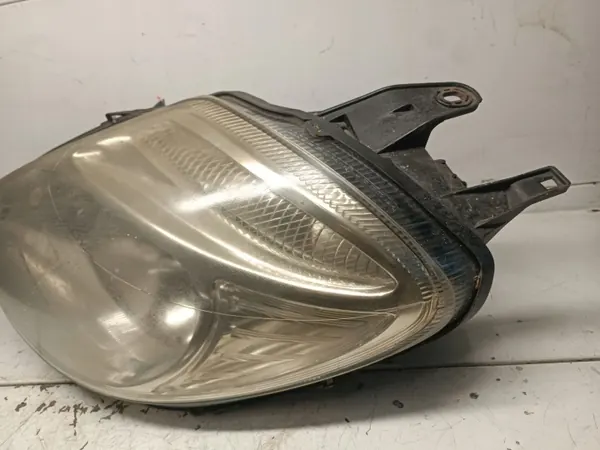 Farol esquerdo Citroen C8 OEM 1494322080 Usado image 4