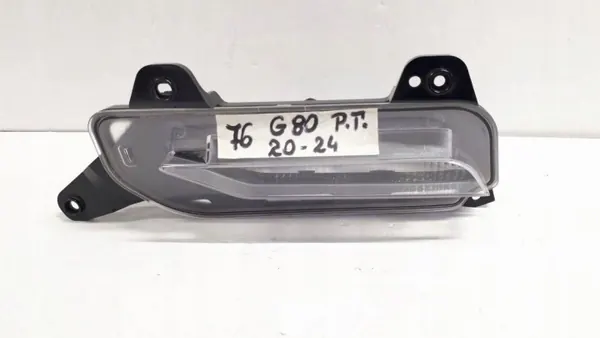 Genesis G80 2020-2024 Oikea Peruutusvalo OEM 924A4-T1100 image 2
